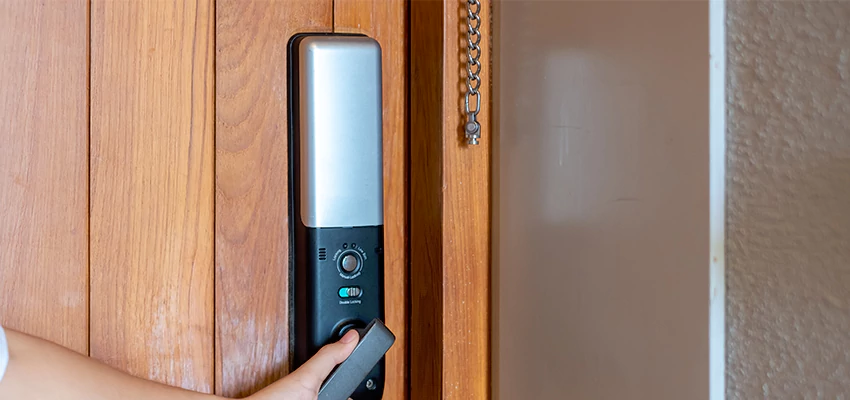 Home Security Electronic Locks Upgrades in North Fair Oaks, CA